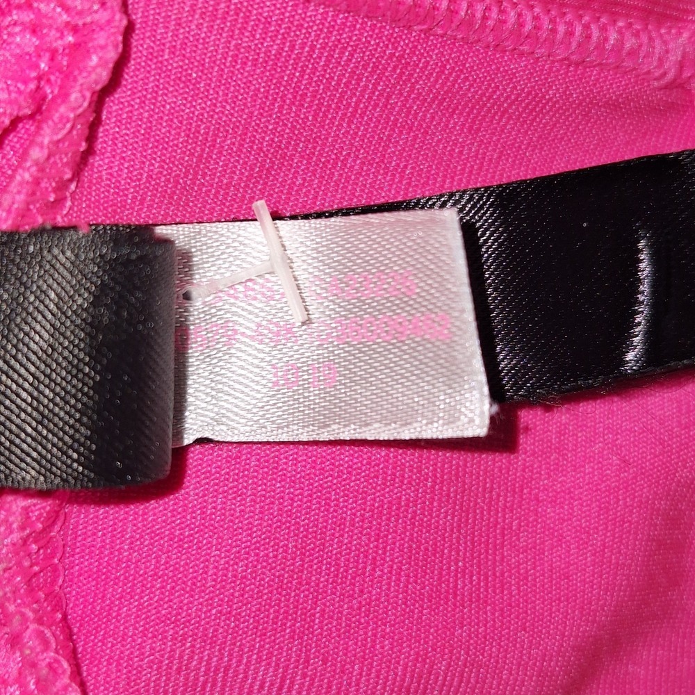 Victoria's Secret PINK Seamless Ribbed Sports Bra Bralette Hot Pink Size M - Picture 11 of 16